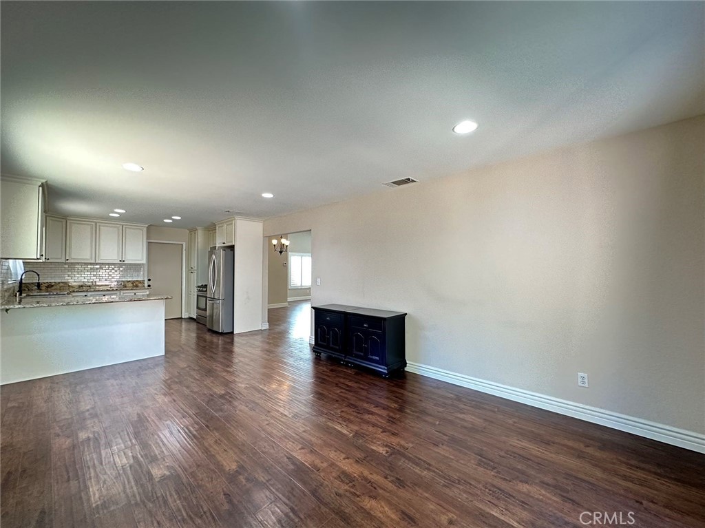 600 Pinecrest Ln Walnut CA, 9178963780069217539121