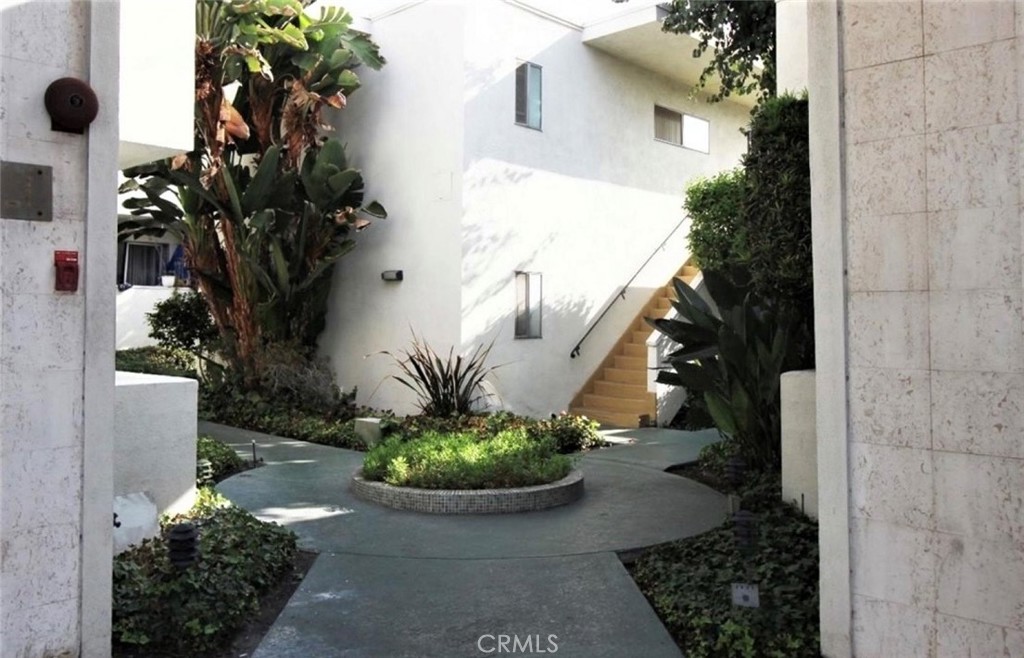 10749 New Haven Street 22 Sun Valley CA, 9135264131618527617121