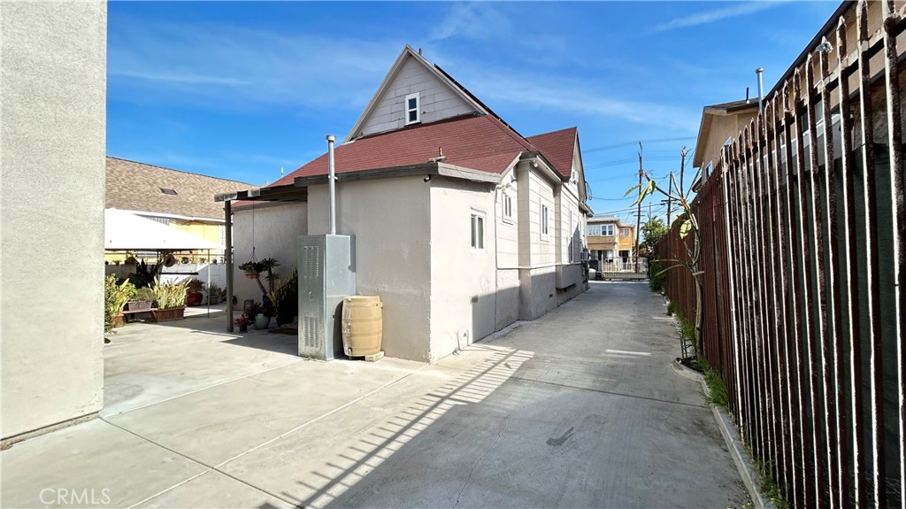 $1,950/month 120 E 31st Street B Los Angeles CA, 9001164135007013249120