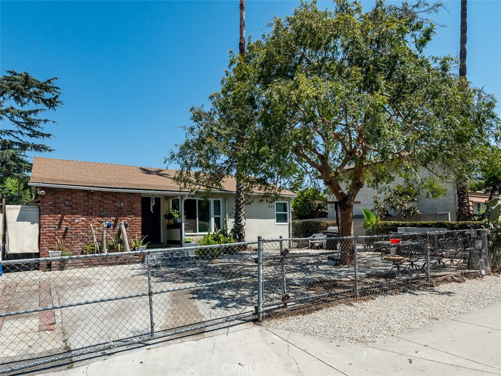 537 Cloverleaf Dr Monrovia CA, 9101664132780992641123
