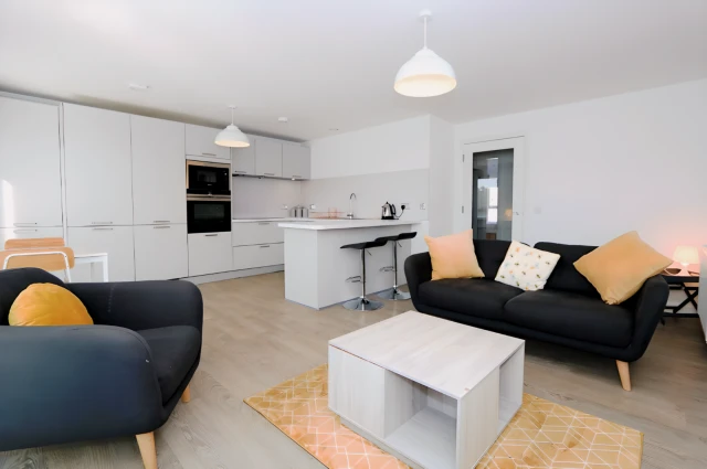 Studio Broomhill Avenue, G11 7BF, Glasgow