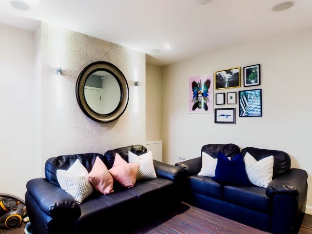48 Ashford Street64196276569347123