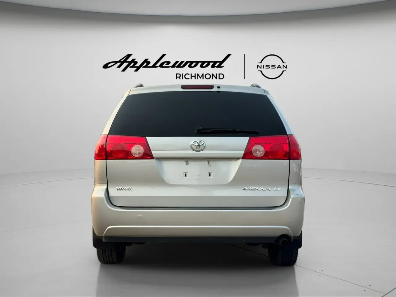 2007 Toyota® Sienna LE 7-Pasajeros FWD • 144,172 kilómetros64112510618882123