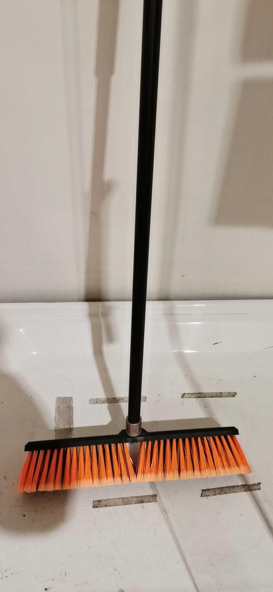29" Floor broom Brush large broom orange head $19.50 B12.5