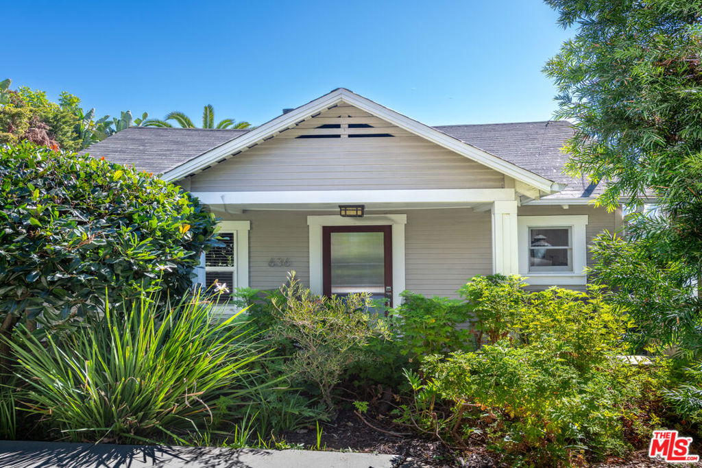 636 Tularosa Drive Los Angeles CA, 9002664131443081858120
