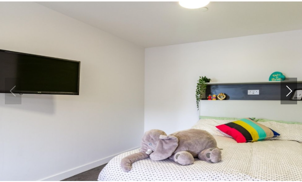 Crescent Place64416084364930120