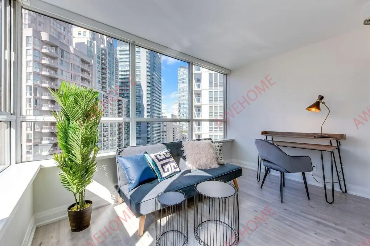 LBT1507 Iconic 2BR Suite Downtown Toronto63746466718721122