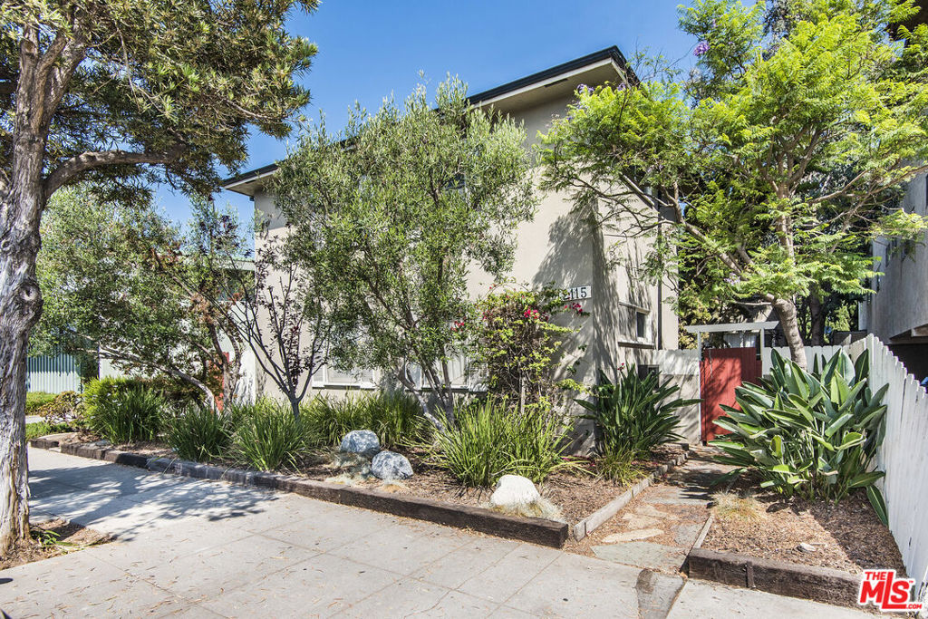 2115 Ocean Park Boulevard 1 Santa Monica CA, 9040564101017246083120