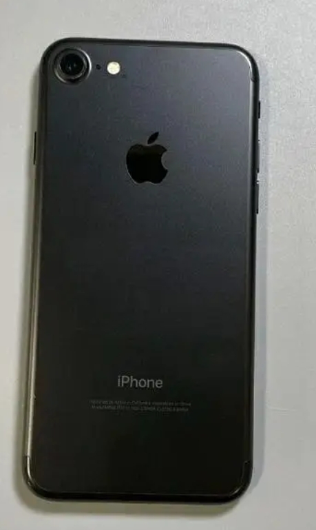 iPhone 7 32gb Excellent condition65095063070851121