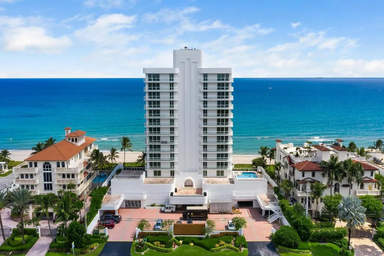 3505 S Ocean Boulevard, 1