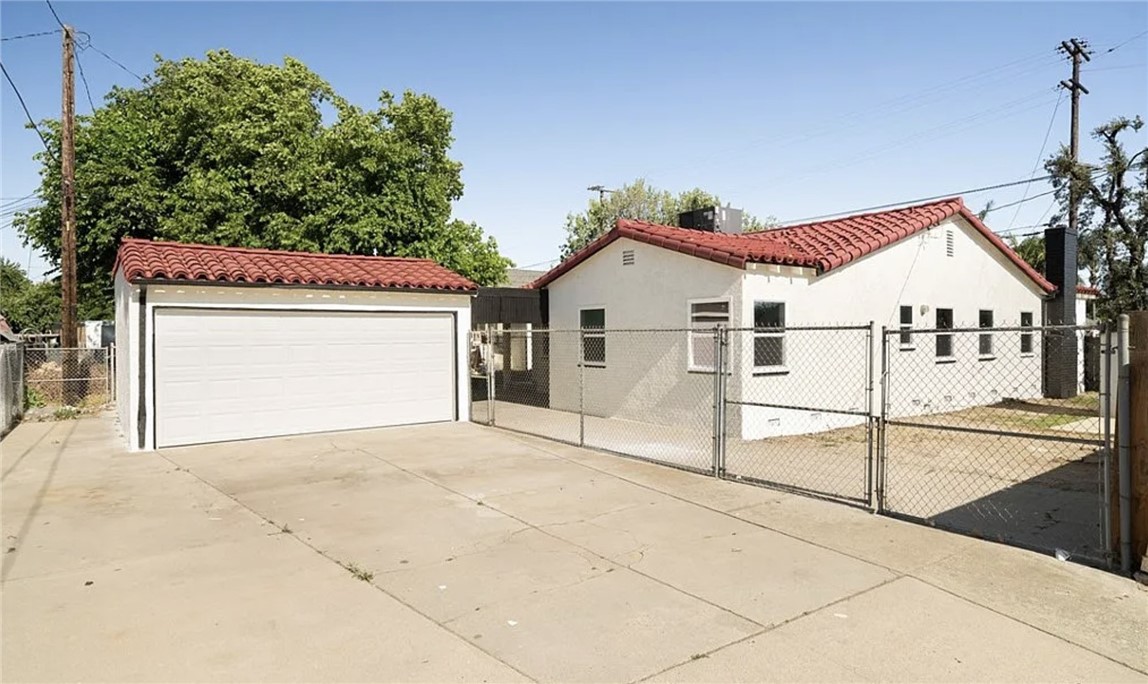 709 E E 9th St Pomona CA, 9176664142007407619121