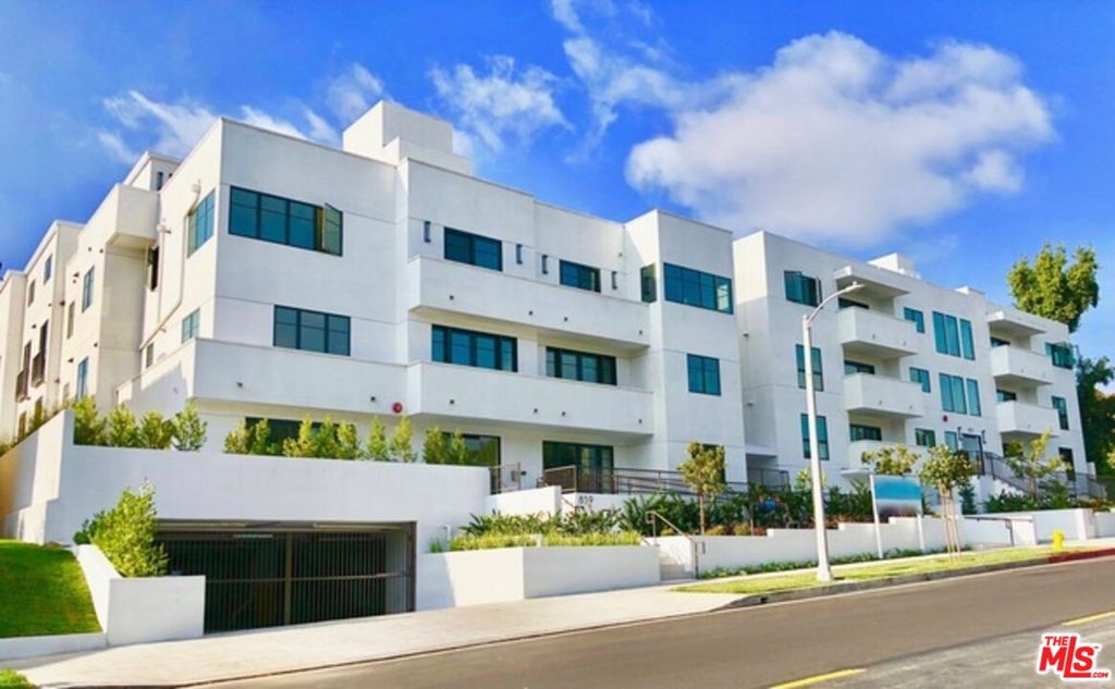 859 S Lucerne Boulevard 109 Los Angeles CA, 9000564130157565571122