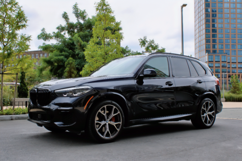 Vehículo deportivo de actividad BMW X5 2022 xDrive40i LÍNEA M SPORT63503852041217122