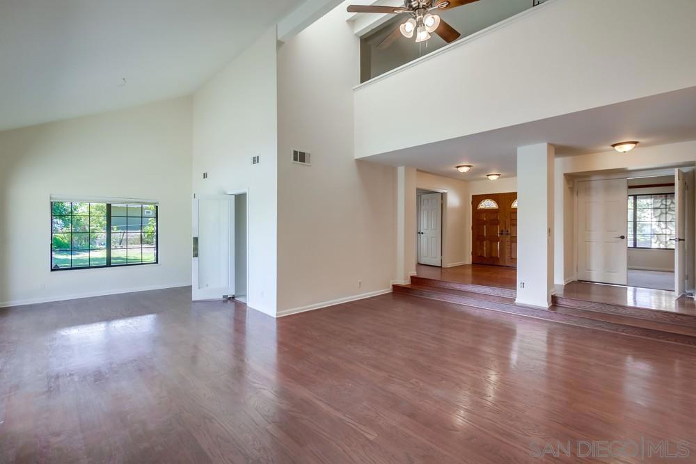 15235 Crestview Ct Poway CA, 9206463866536775427121
