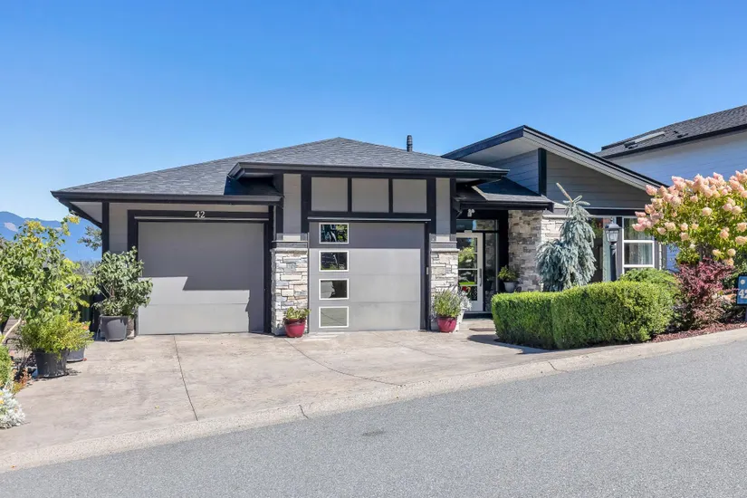 50778 Ledgestone Place # 42, Chilliwack, BC