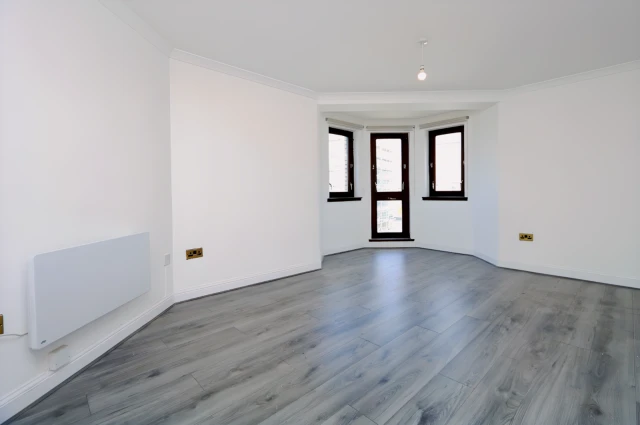 2Bedrooms, 1Bathrooms Parsonage Square, G4 0TH, Glasgow