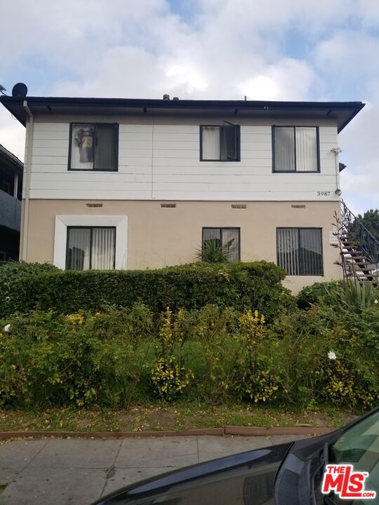 3987 Denker Avenue 6 Los Angeles CA, 9006264110452292097121