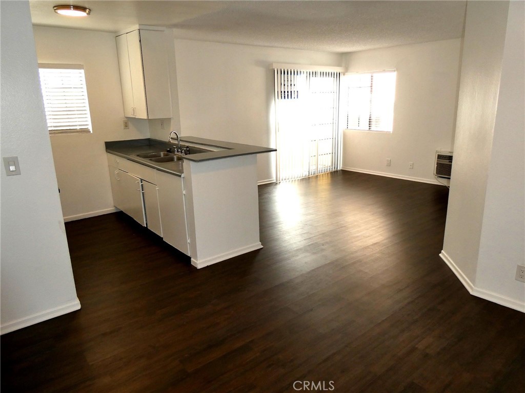 542 N Normandie Avenue, Los Angeles CA, 9000463879145877505121