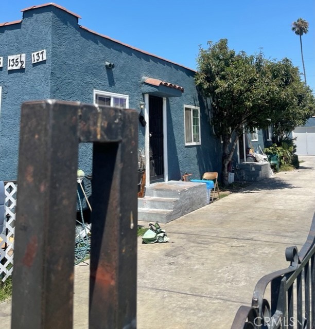 135 E 77th Street Los Angeles CA, 9000364139757817729120