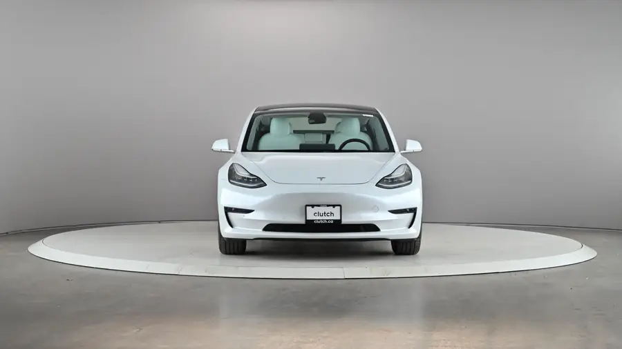 2020 Tesla Model 364258207717763124