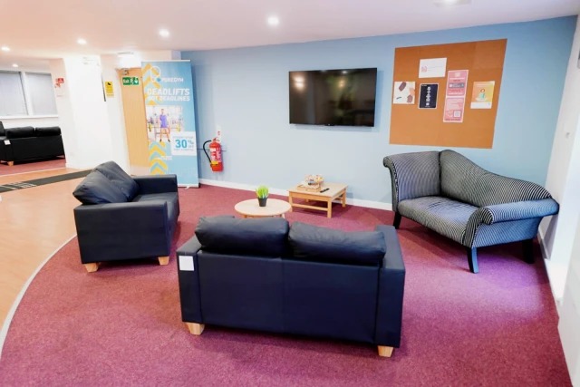 Hub Students Dundee64195385331587121