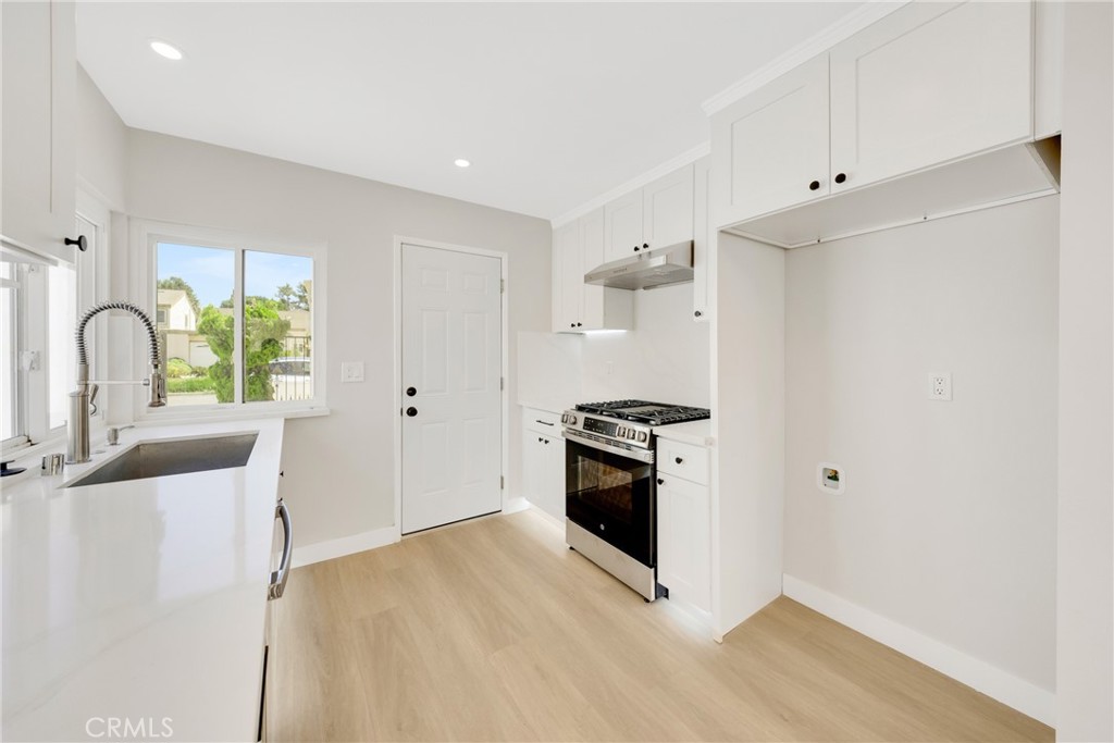 14 Willow Tree Lane Irvine CA, 9261263646626994819122
