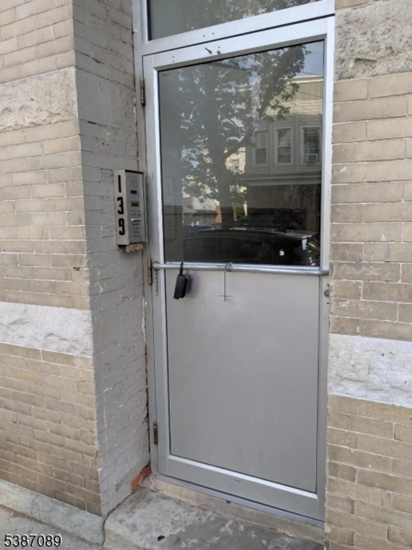 139 9Th St