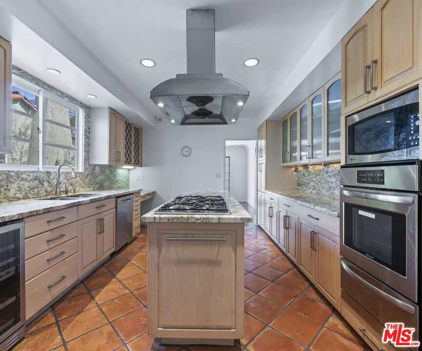 6413 W 6th Street Los Angeles CA, 9004864130634332163121