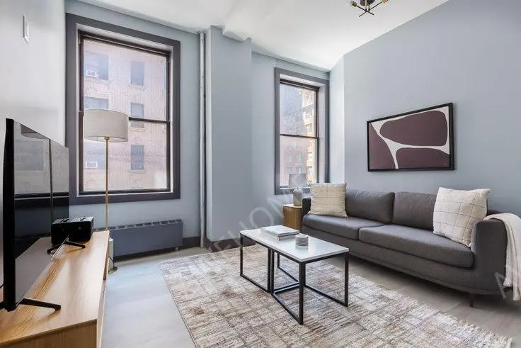 161 W 54th St 149263655588825987123