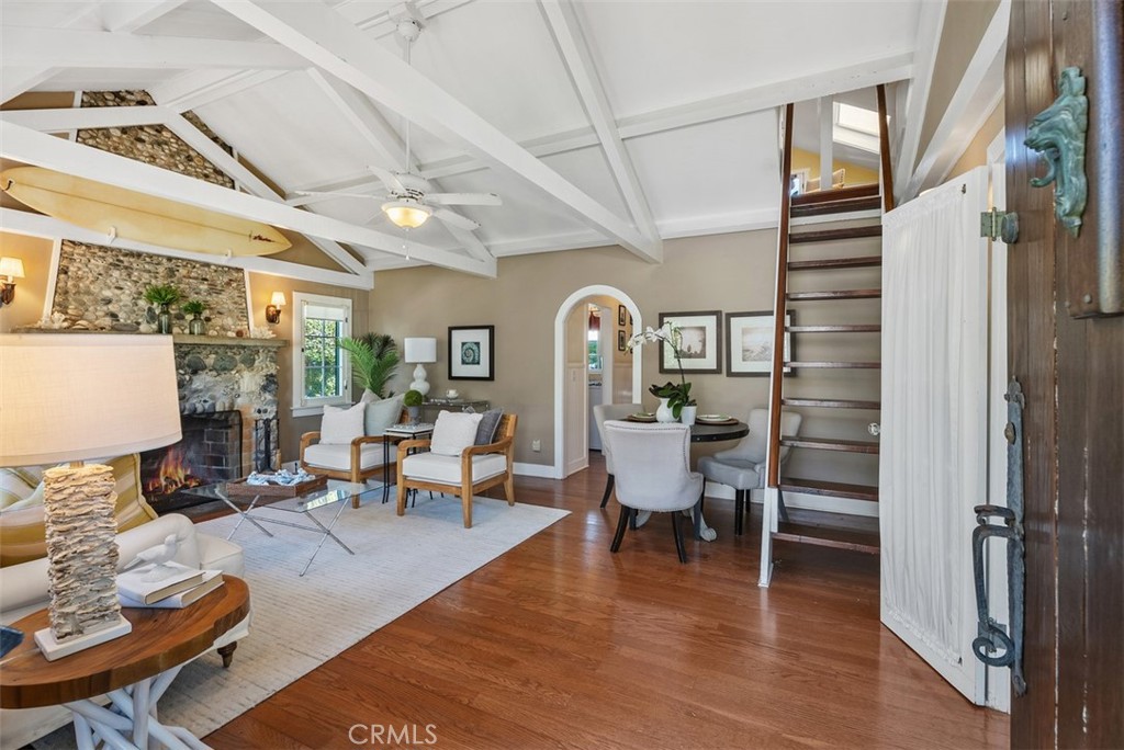 287 Myrtle Street, Laguna Beach CA, 9265164121821240450122