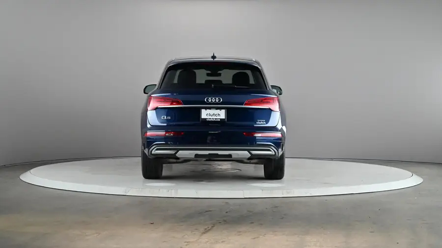 2022 Audi Q563868332124545124