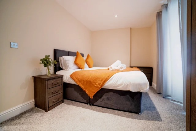 SL-Regency Square Brighton64187352937731122