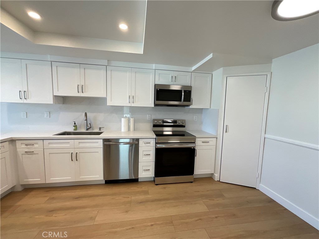 16080 16080 Tortola Huntington Beach CA, 9264963866328156291122