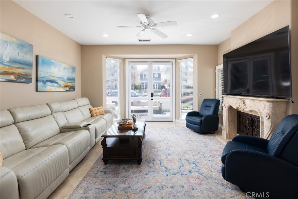 415 8th Street Huntington Beach CA, 9264863645187836291120