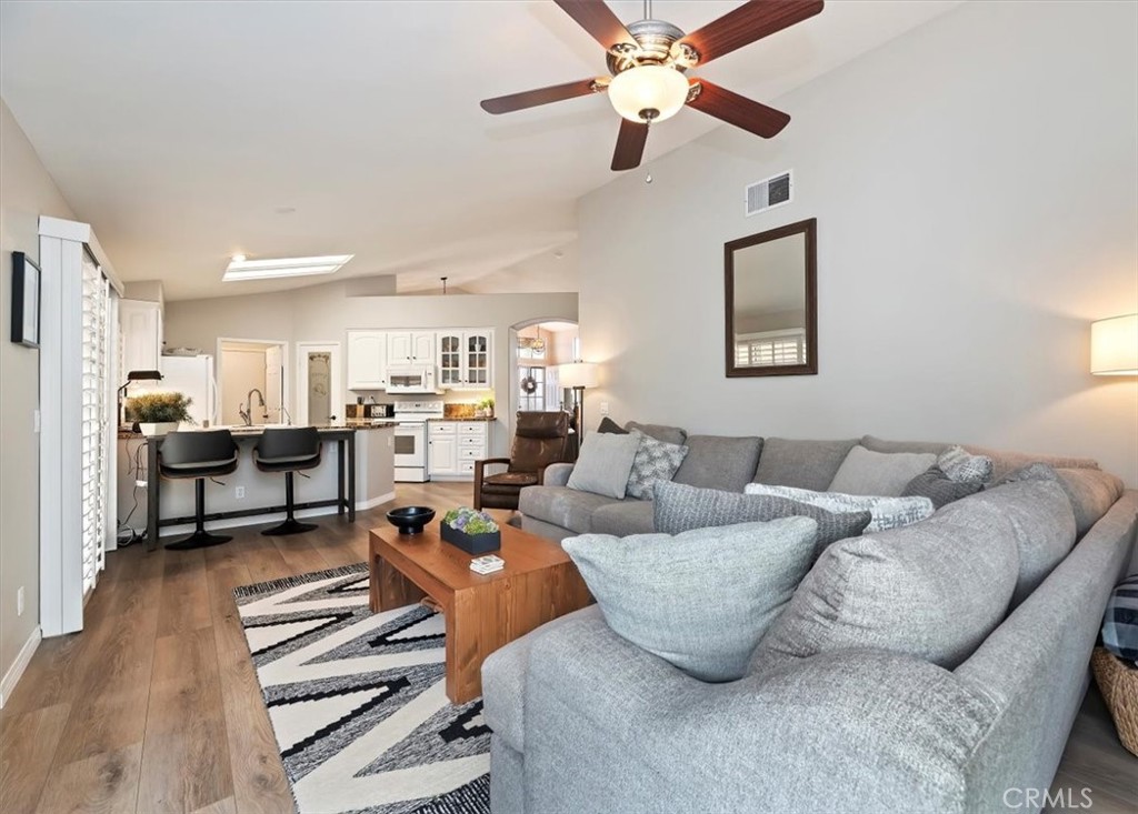 23975 Via Pamilla, Murrieta CA, 9256263857985141635120