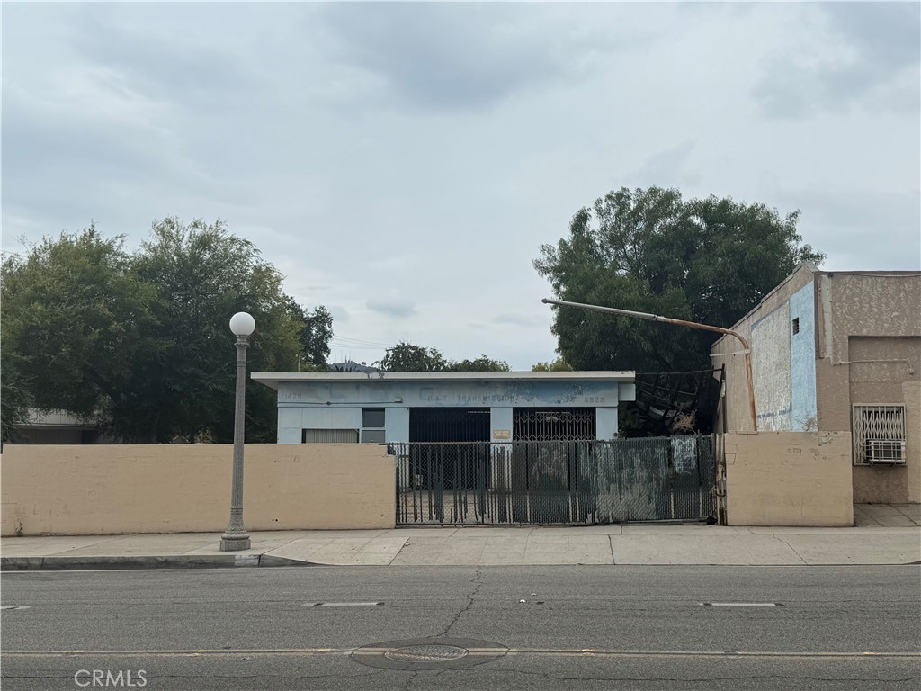 1435 Lincoln Avenue, Pasadena CA, 9110363822283697539122
