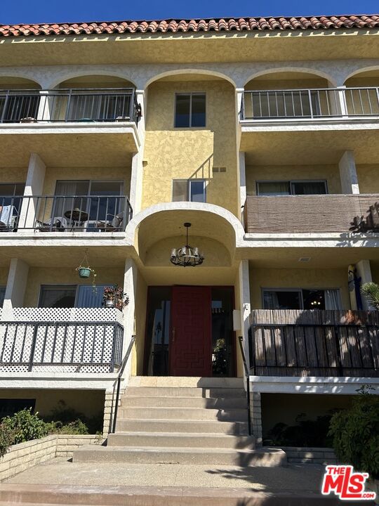 1033 6TH Street 305 Santa Monica CA, 9040364108104172673121