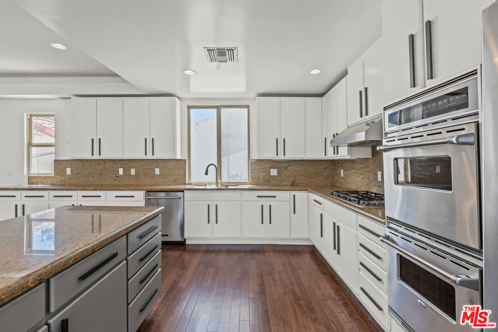 2619 Rinconia Drive Los Angeles CA, 9006863712245382785121