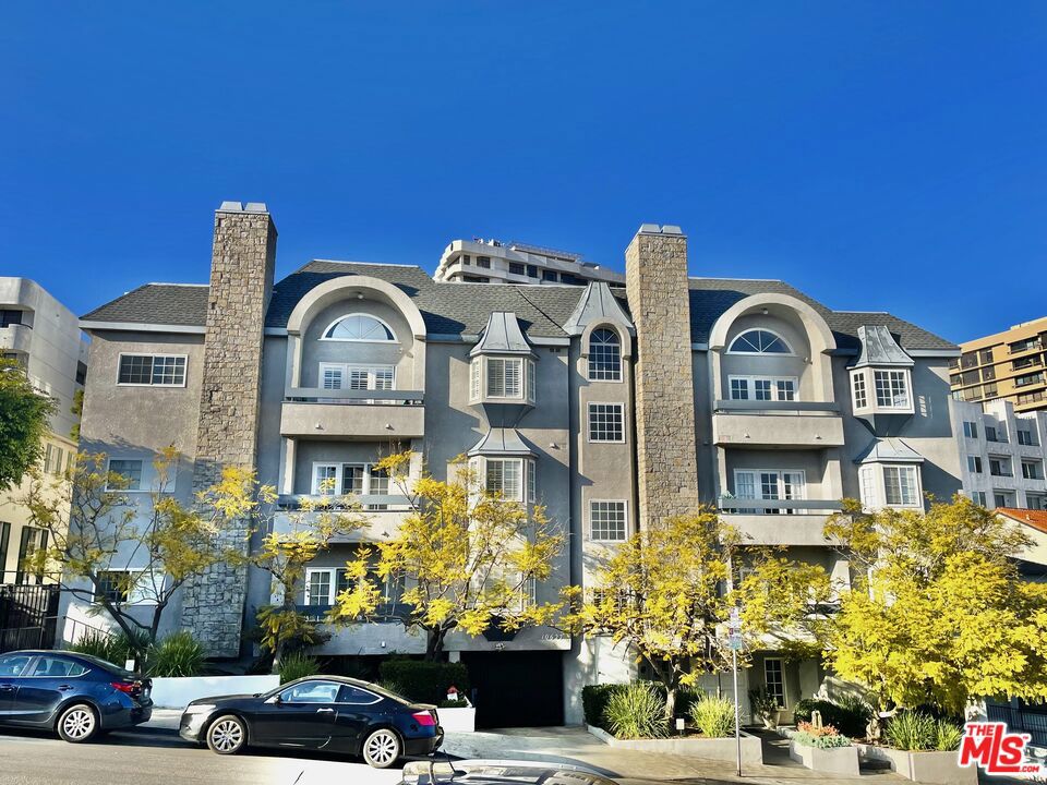 10627 Ashton Avenue 103 Los Angeles CA, 9002464133466105857120
