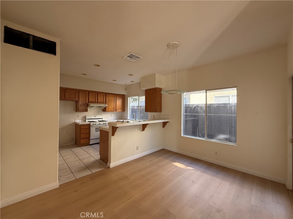 1733 Sunflower A Glendora CA, 9174064145683060481121