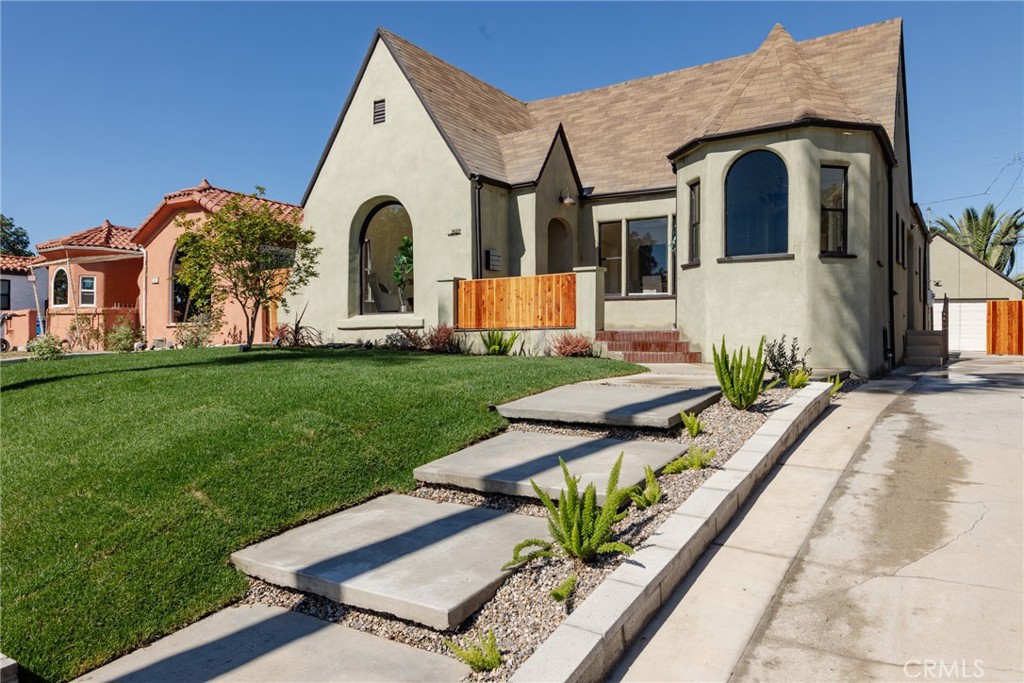 2127 W 76th, Los Angeles CA, 9004764107880132610120