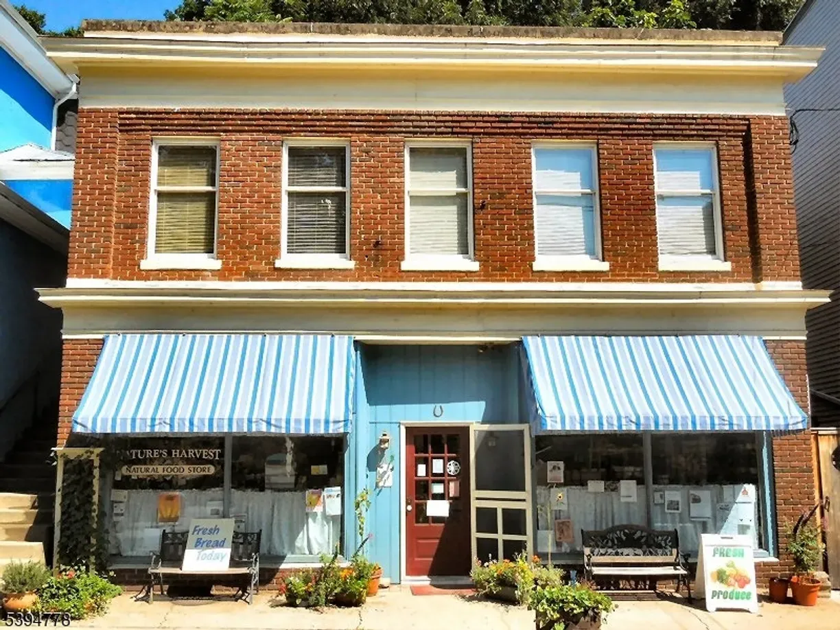 28 Main St Blairstown Twp., NJ 07825