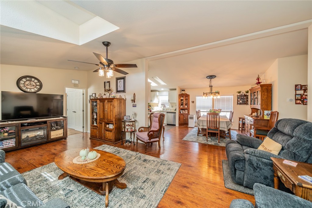 22241 Nisqually 121 Apple Valley CA, 9230864102145394179122