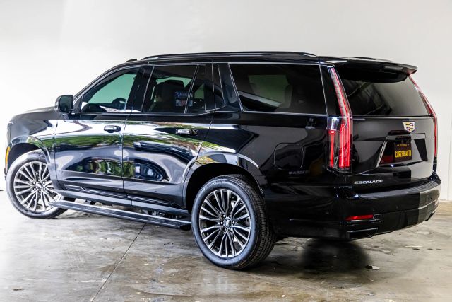 2025 CADILLAC ESCALADE64024257105281122