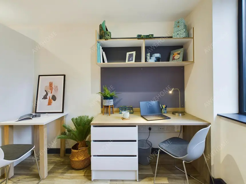 Eden Square - Estudio Bronce64364685339777122