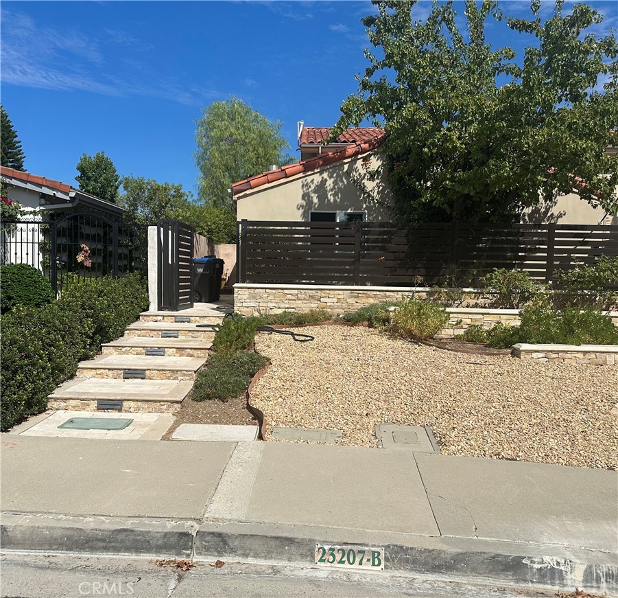 $3,300/mes 23207 Park Esperanza B Calabasas CA, 9130264134890419843121