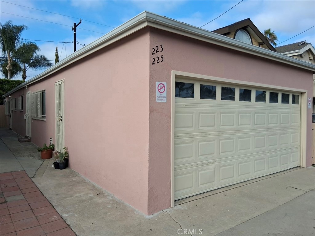 223 E Pleasant Street, Long Beach CA, 9080563734618537601120