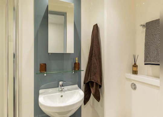 Onyx, Birmingham Classic Ensuite64285456997762121