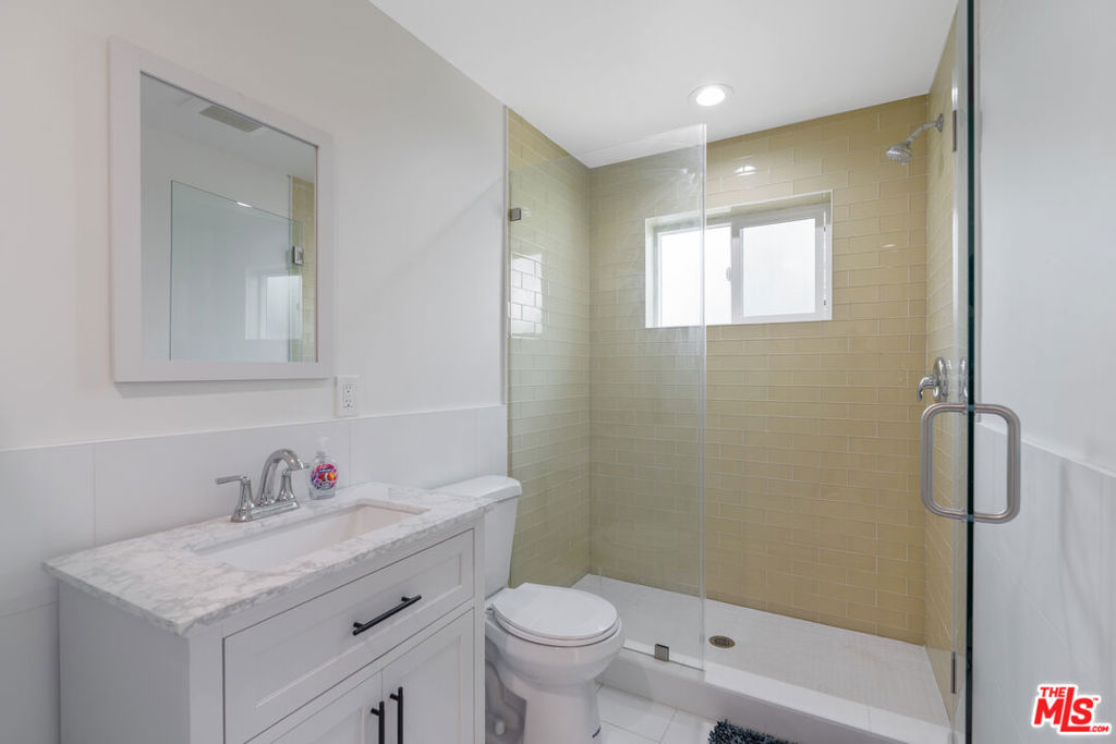 2018 Forest Avenue Pasadena CA, 9110363770080450307122