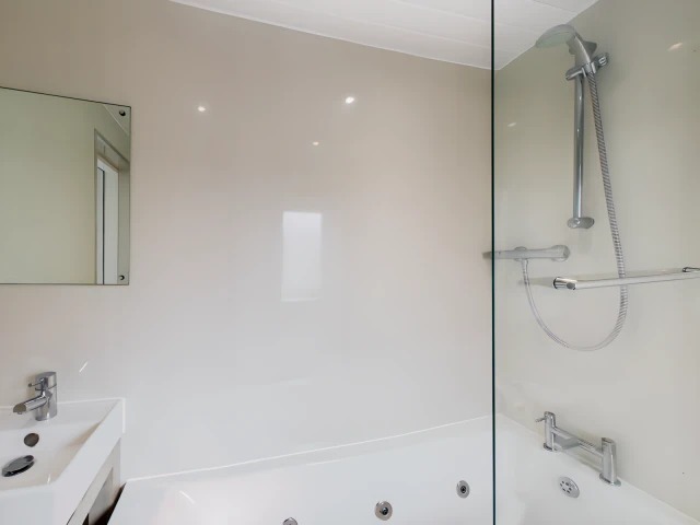 48 Ashford Street64196276569347124